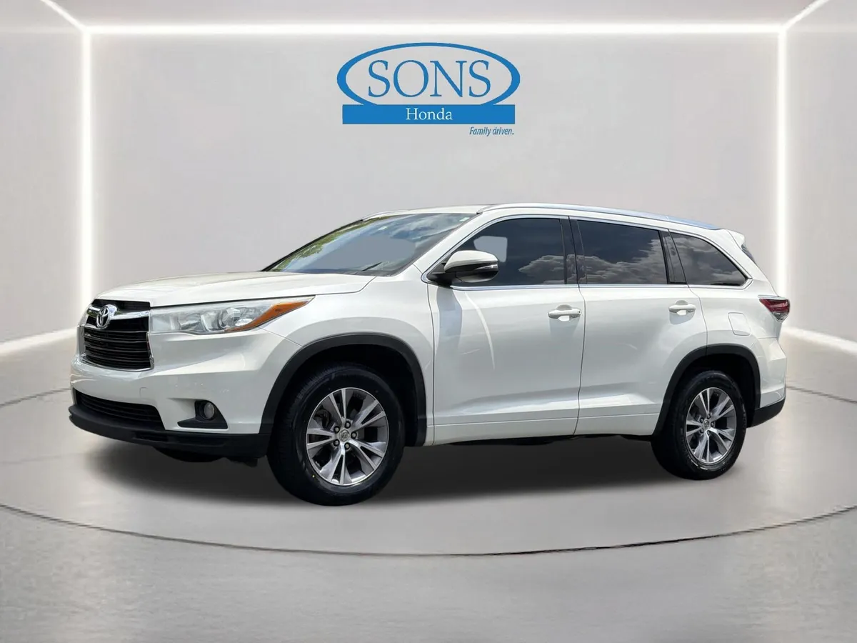 2015 Toyota Highlander XLE thumbnail 22