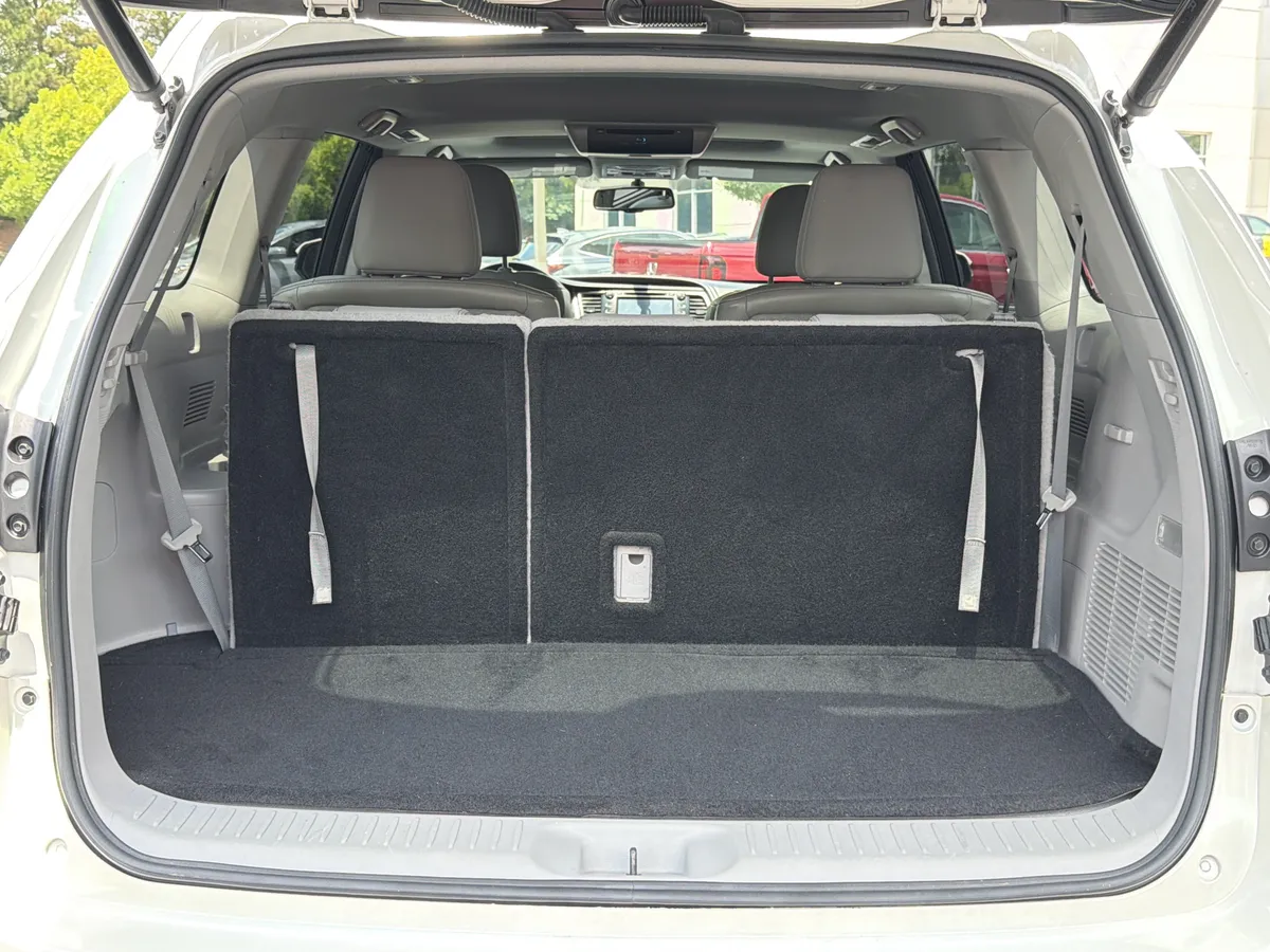 2015 Toyota Highlander XLE thumbnail 27