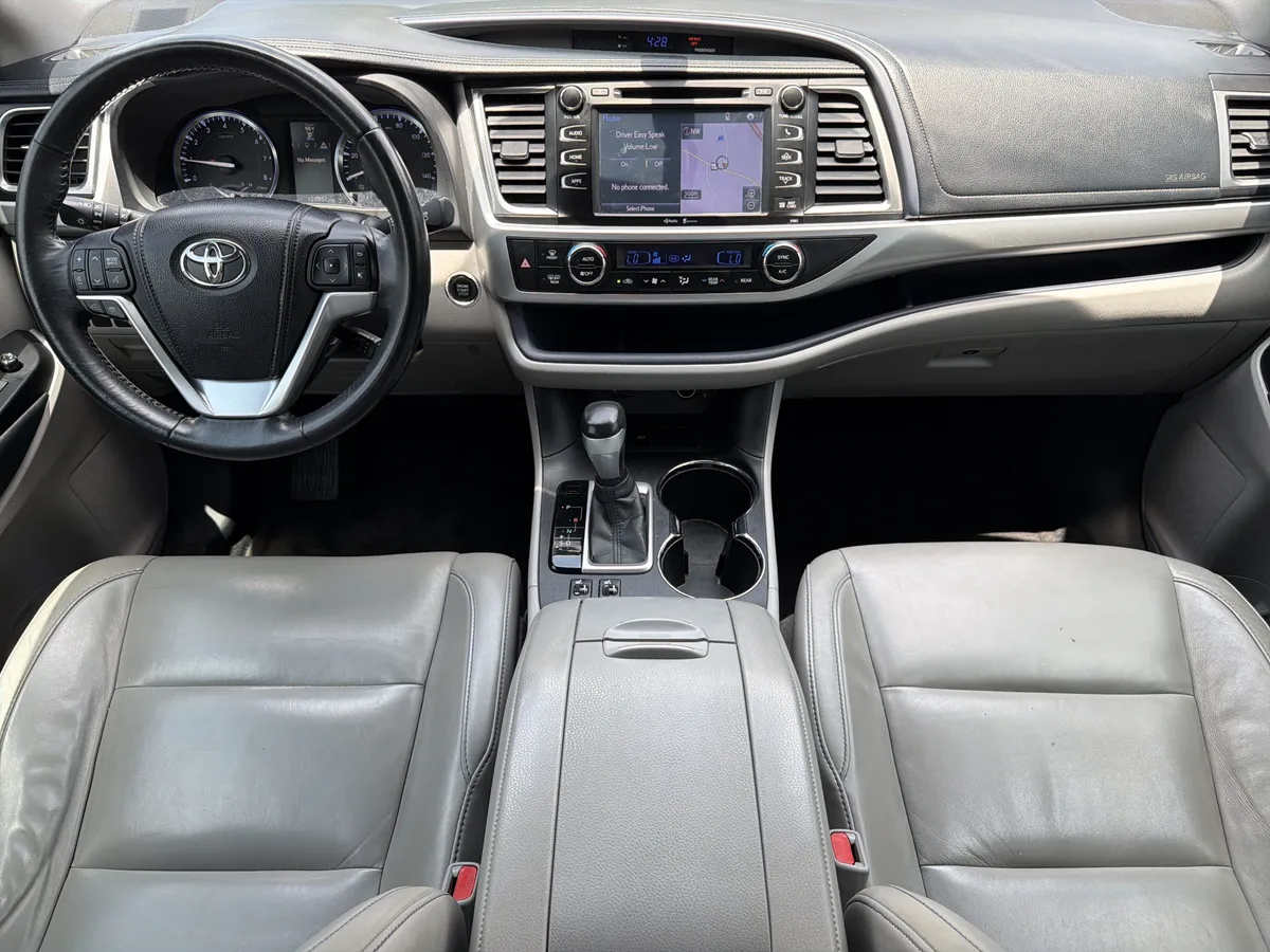 2015 Toyota Highlander XLE thumbnail 3