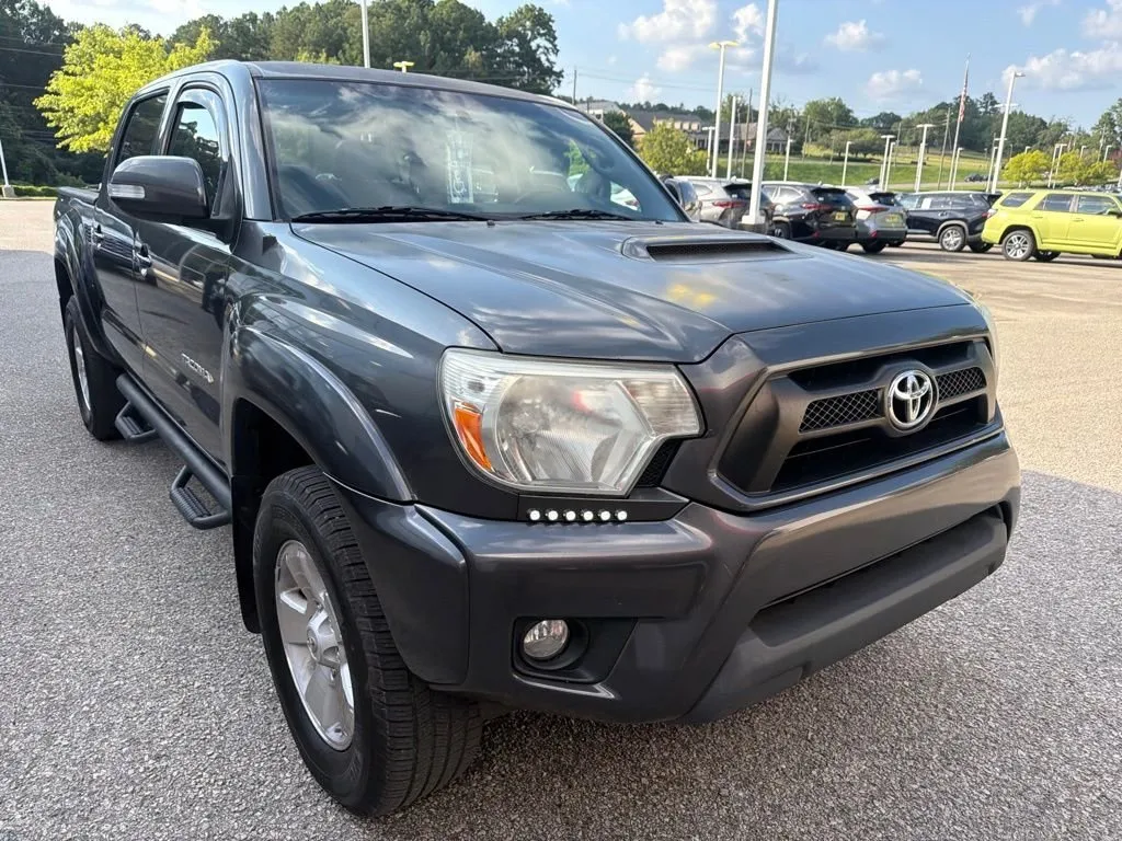 2015 Toyota Tacoma Base thumbnail 4