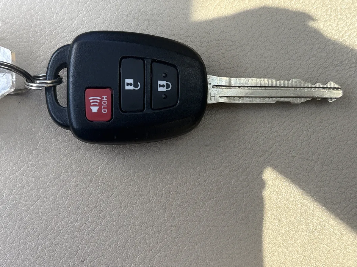 2015 Volkswagen Tiguan SEL thumbnail 35
