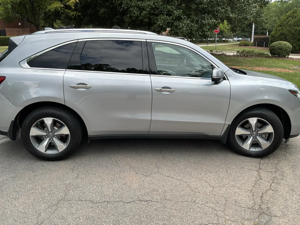 2016 Acura MDX thumbnail 11