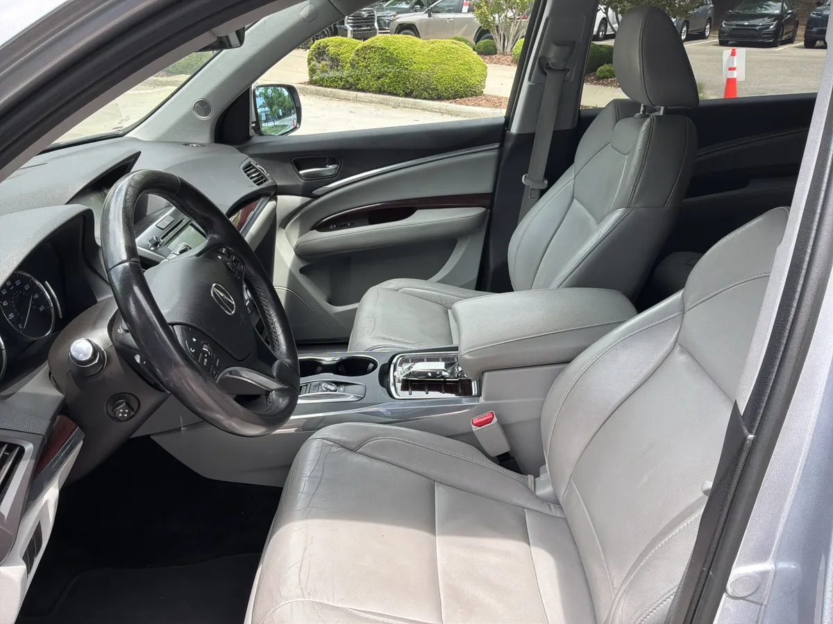 2016 Acura MDX thumbnail 16