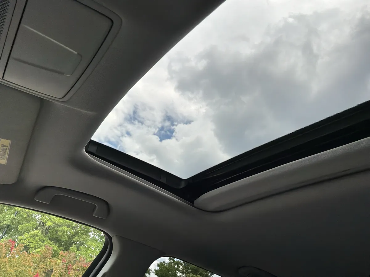 2016 Acura MDX thumbnail 28