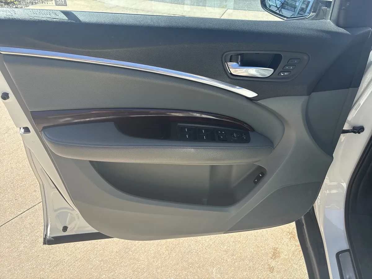 2016 Acura MDX w/Tech thumbnail 13