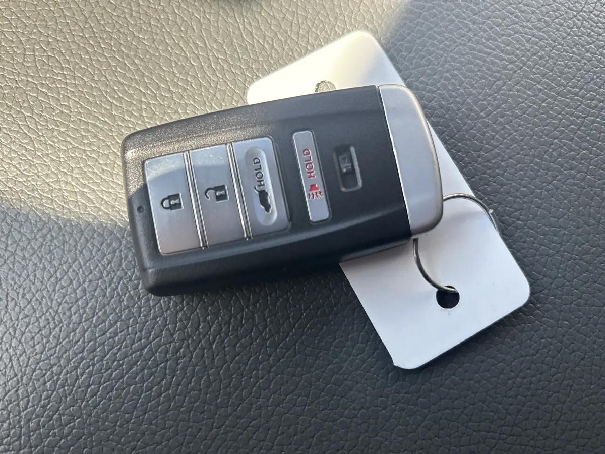 2016 Acura MDX w/Tech thumbnail 36