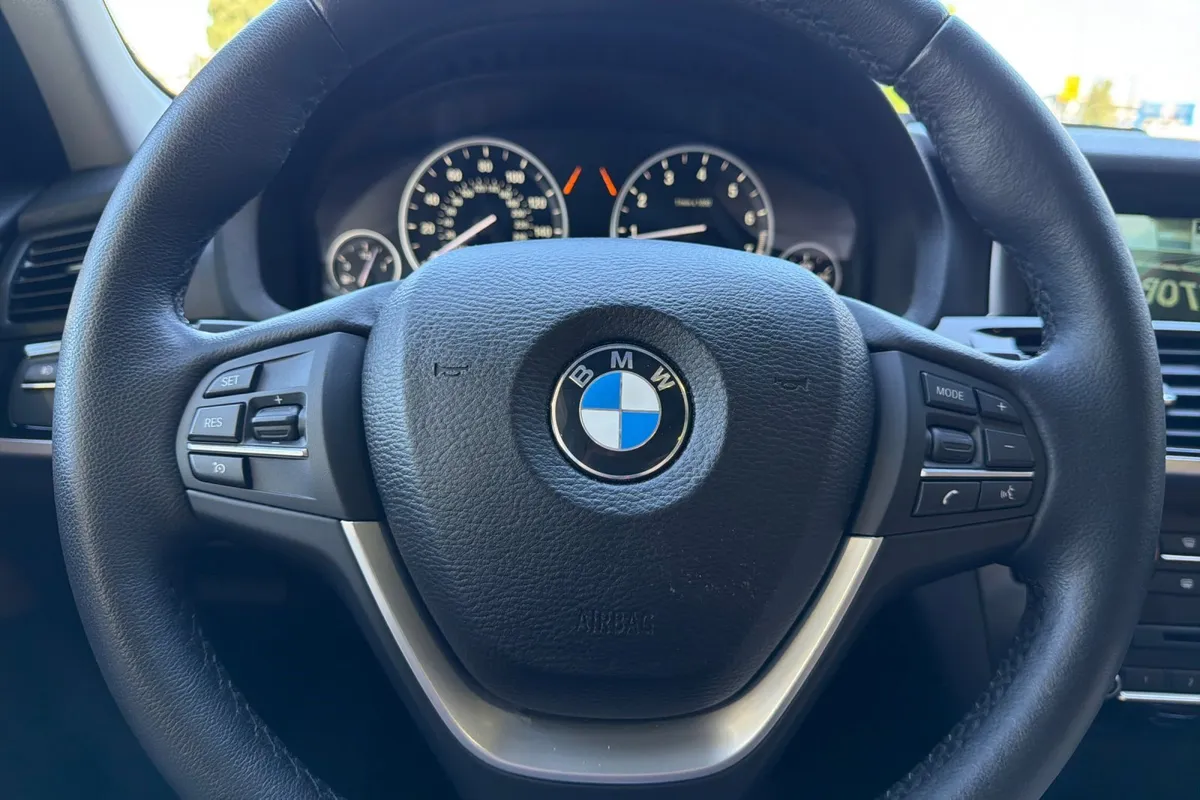 2016 BMW X3 xDrive35i thumbnail 27