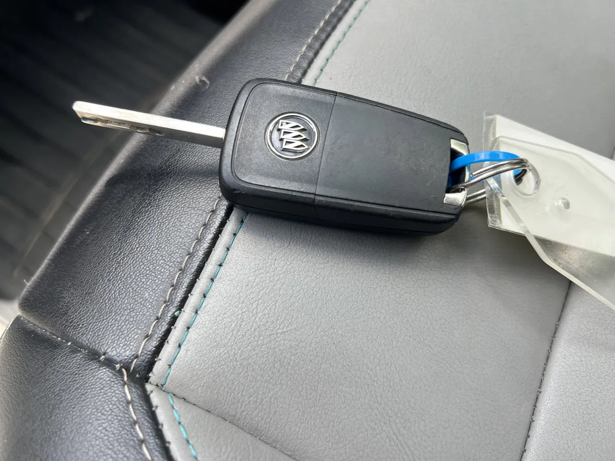 2016 Buick Encore Leather thumbnail 30
