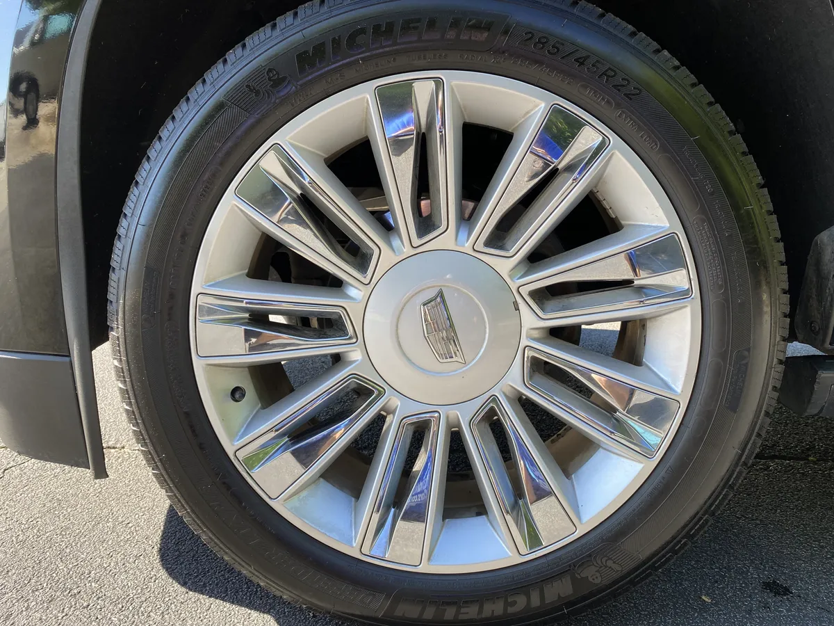 2016 CADILLAC Escalade Platinum thumbnail 48