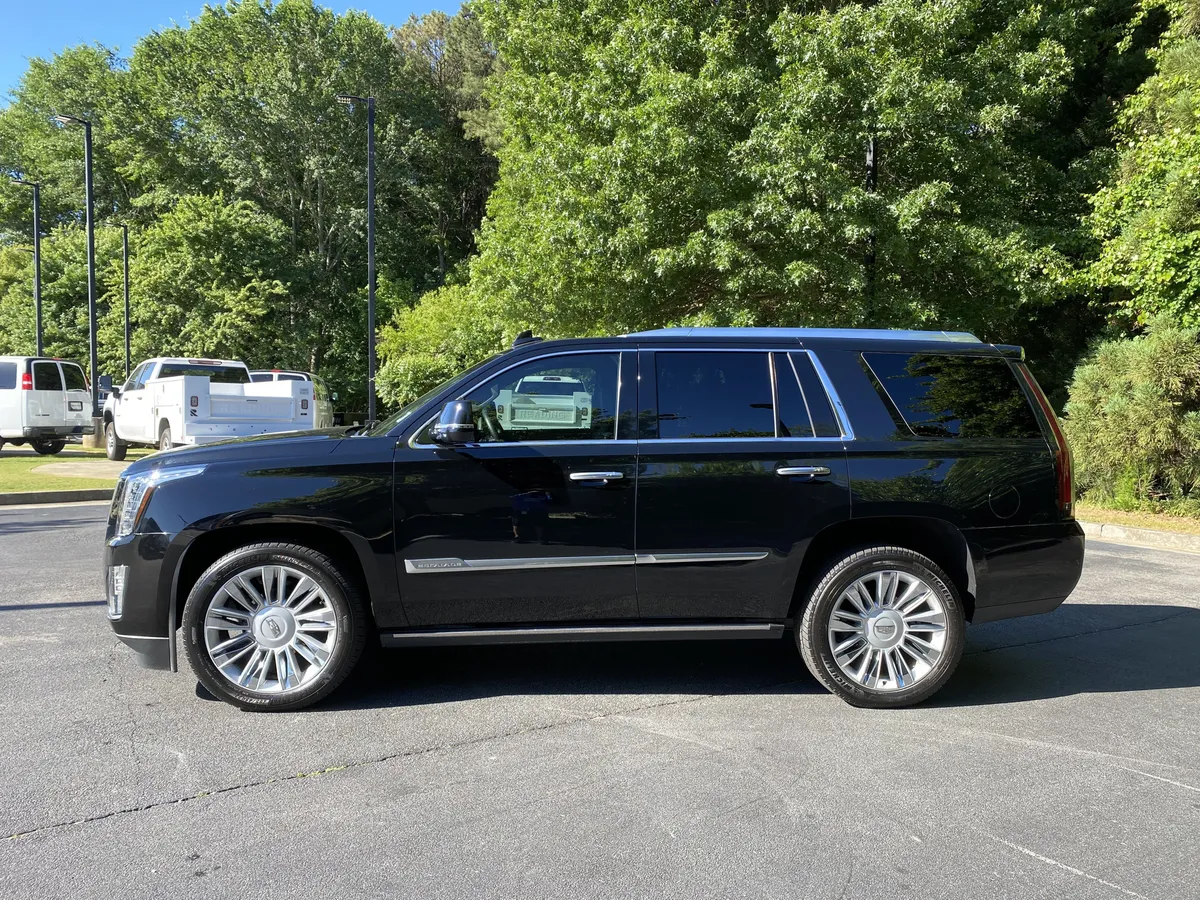 2016 CADILLAC Escalade Platinum thumbnail 5
