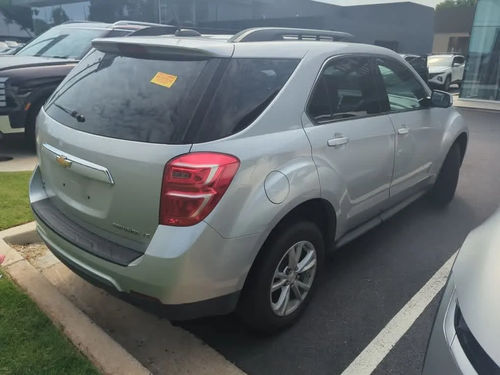 2016 CHEVROLET EQUINOX LT thumbnail 4