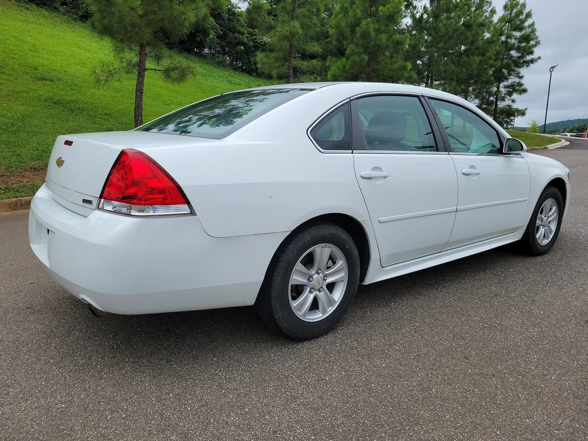 2016 Chevrolet Impala Limited LS thumbnail 5
