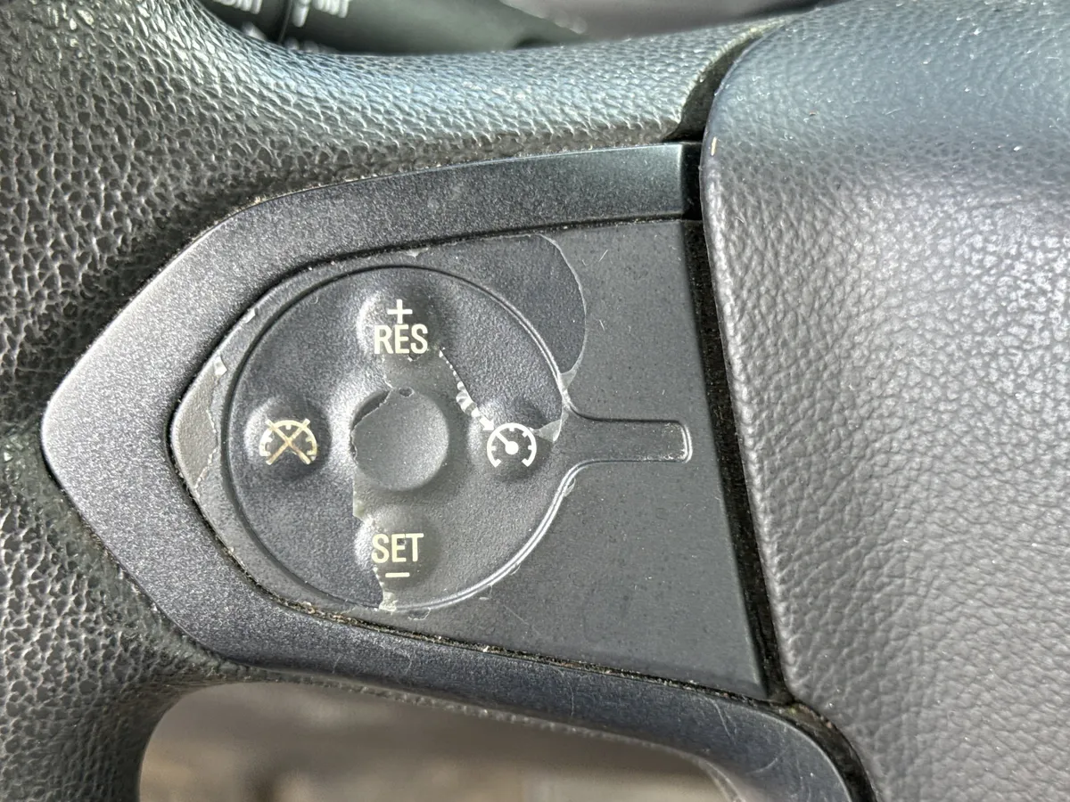 2016 Chevrolet Silverado 1500 Work Truck thumbnail 18