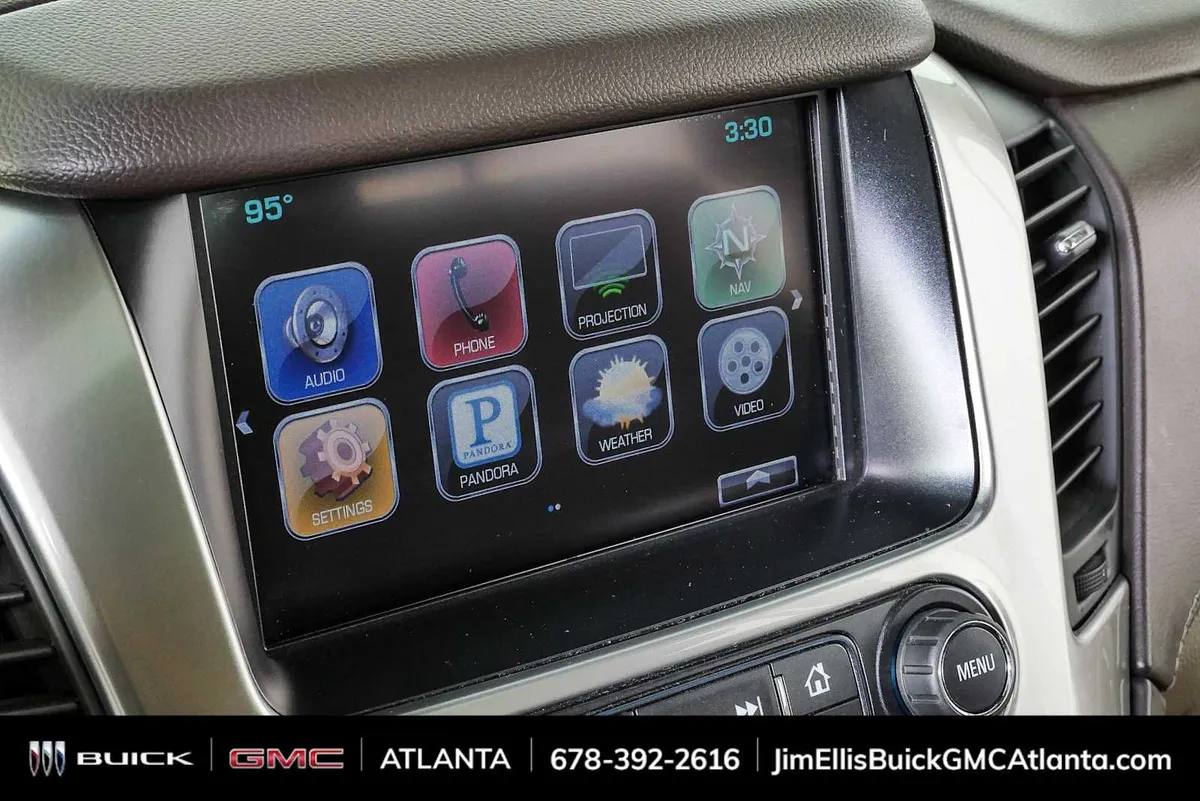 2016 Chevrolet Suburban LT thumbnail 15