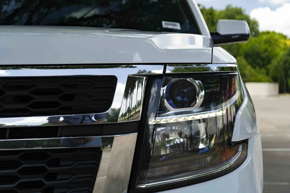 2016 Chevrolet Tahoe LT thumbnail 10