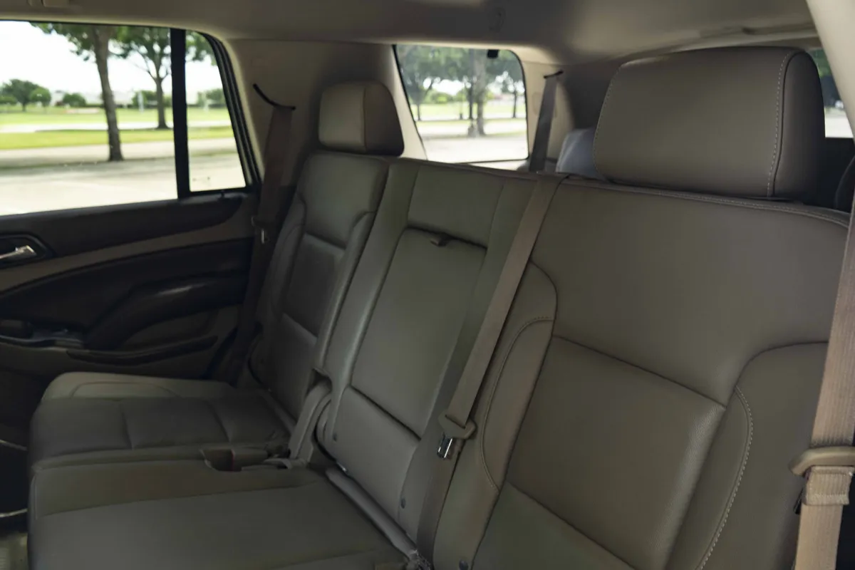 2016 Chevrolet Tahoe LT thumbnail 17