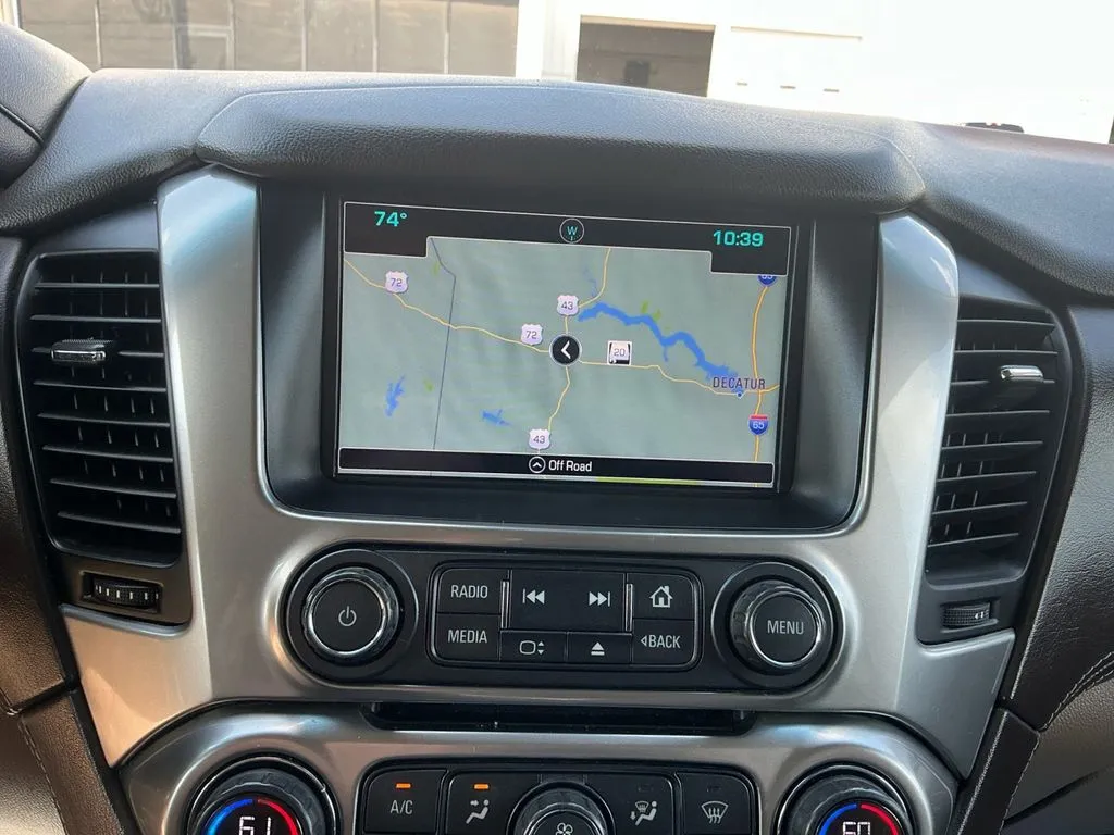 2016 Chevrolet Tahoe LT thumbnail 26