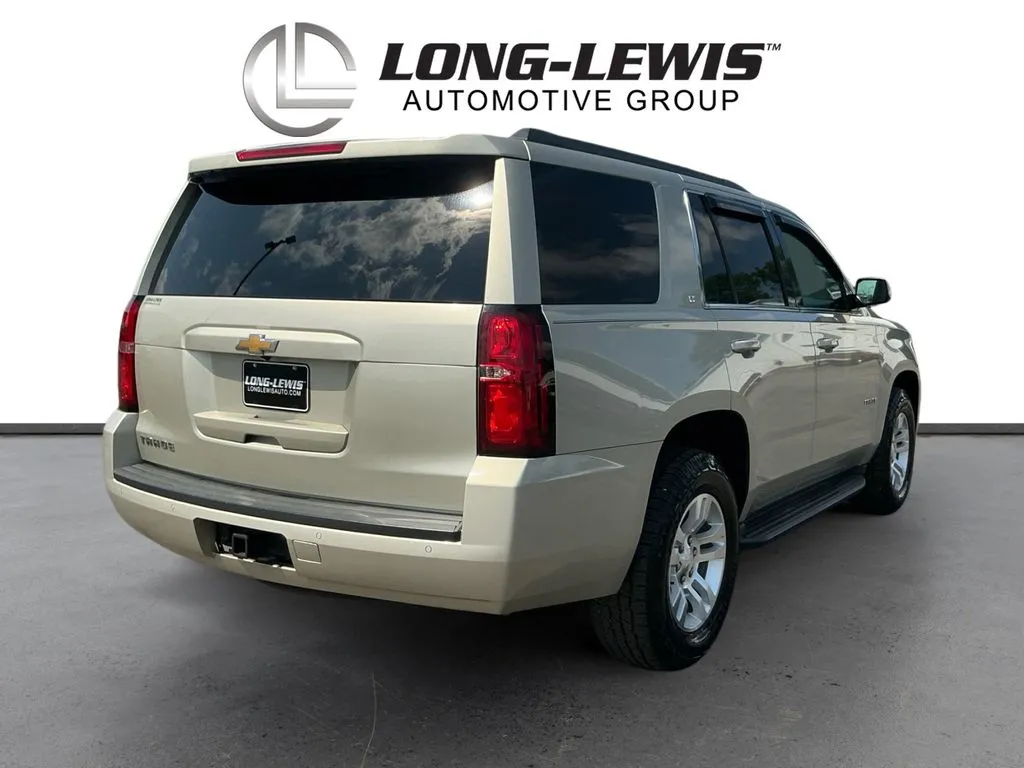 2016 Chevrolet Tahoe LT thumbnail 7
