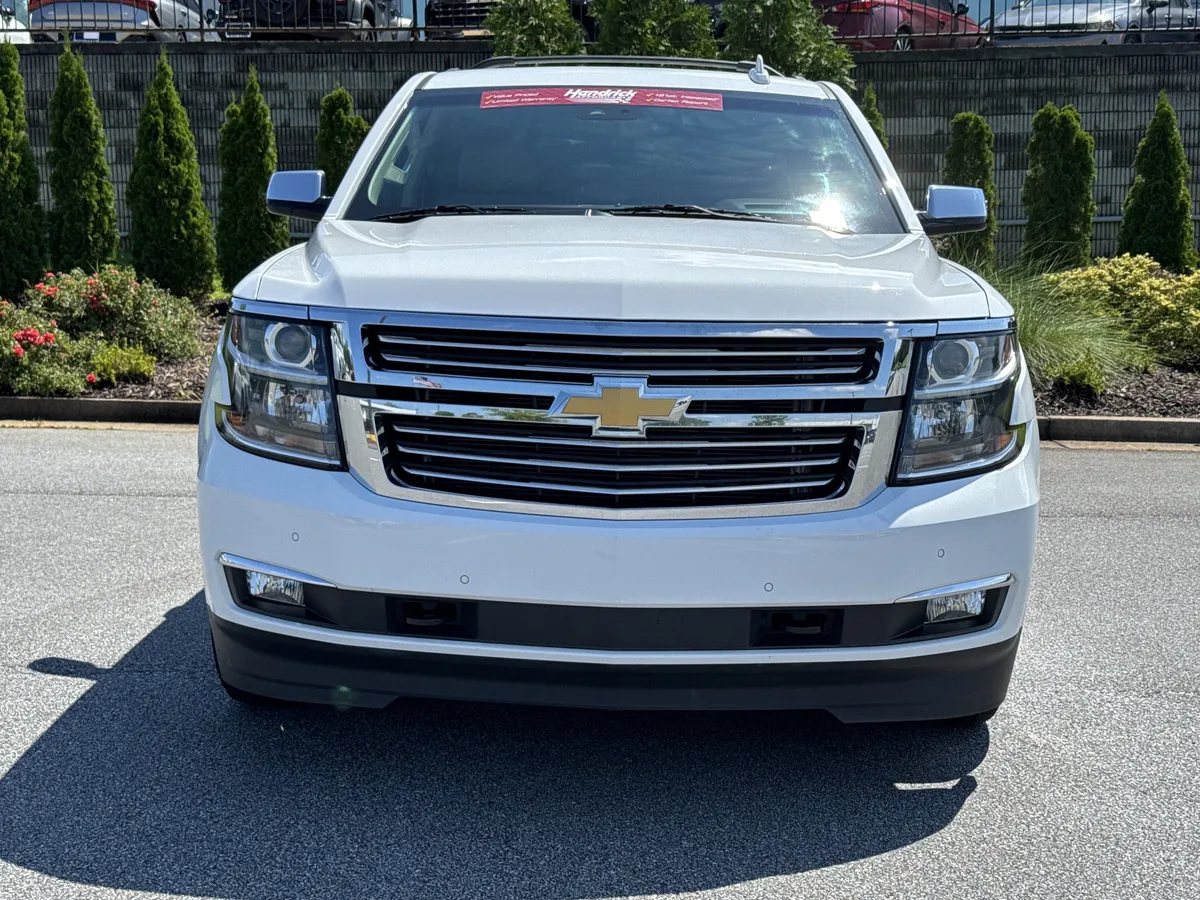 2016 Chevrolet Tahoe LTZ thumbnail 2