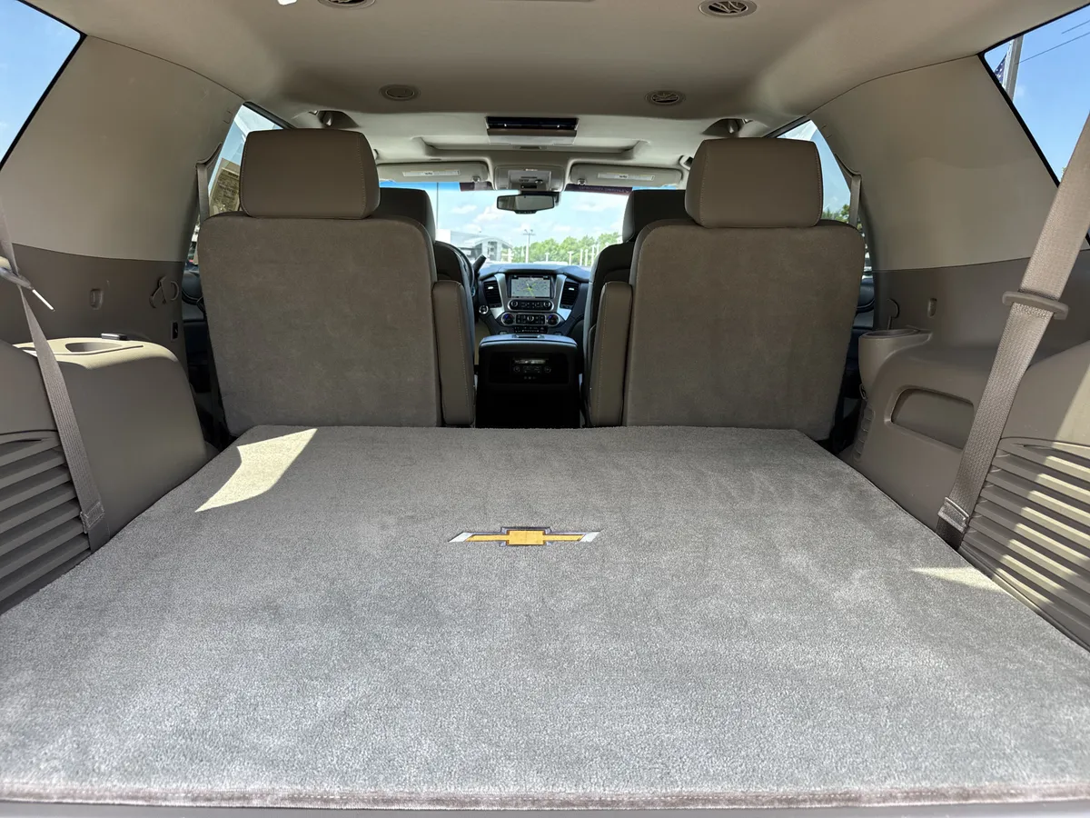 2016 Chevrolet Tahoe LTZ thumbnail 28