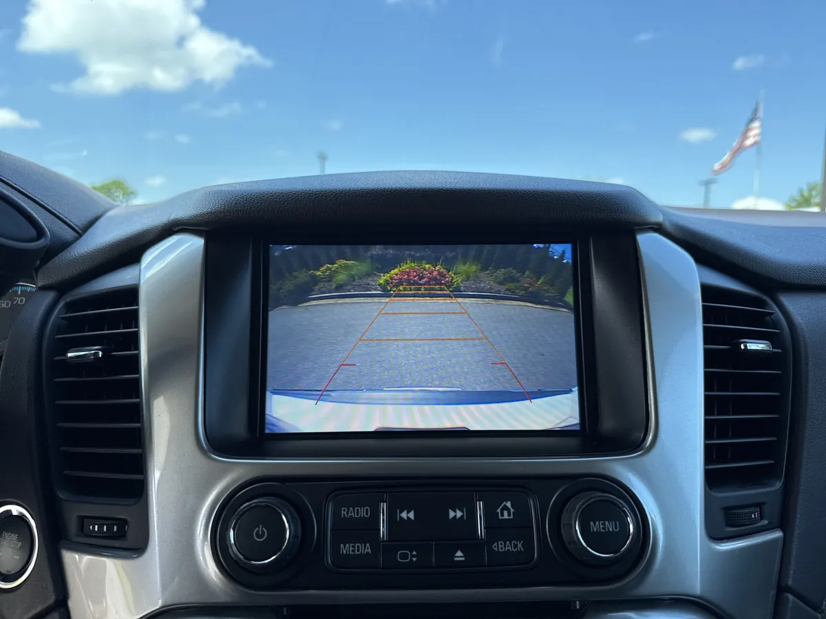 2016 Chevrolet Tahoe LTZ thumbnail 31