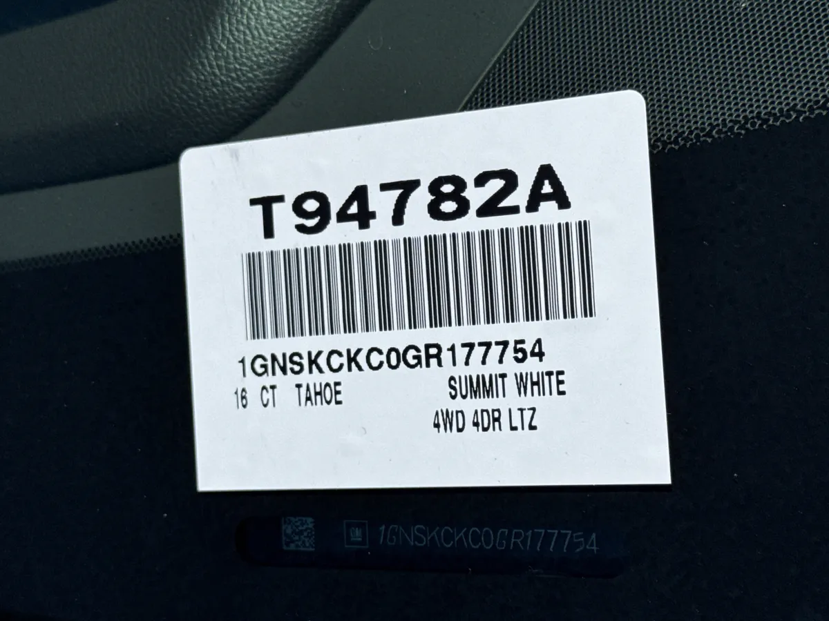2016 Chevrolet Tahoe LTZ thumbnail 39