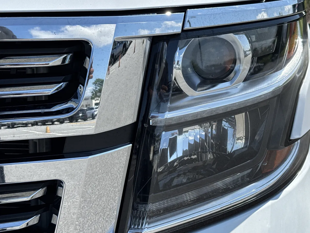 2016 Chevrolet Tahoe LTZ thumbnail 5
