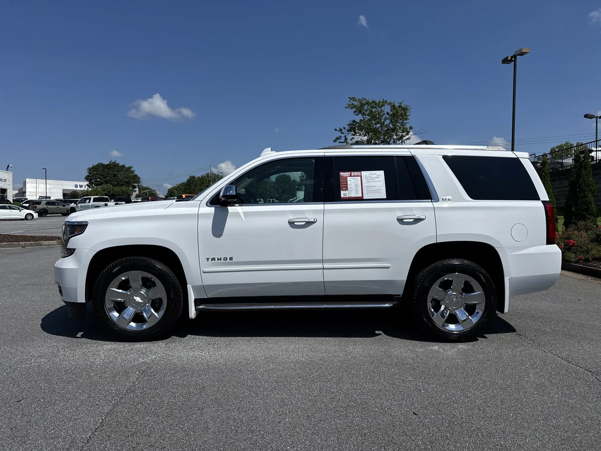 2016 Chevrolet Tahoe LTZ thumbnail 6