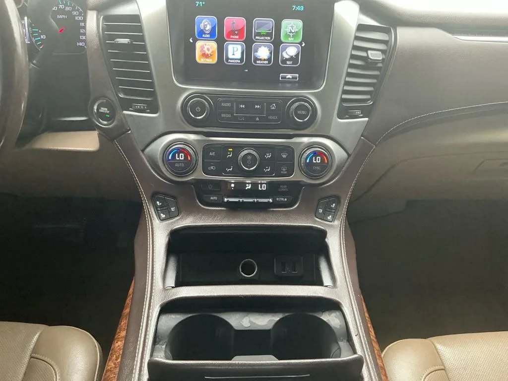 2016 Chevrolet Tahoe LTZ thumbnail 20
