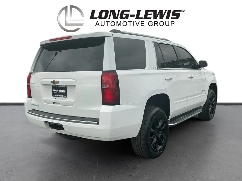 2016 Chevrolet Tahoe LTZ thumbnail 7