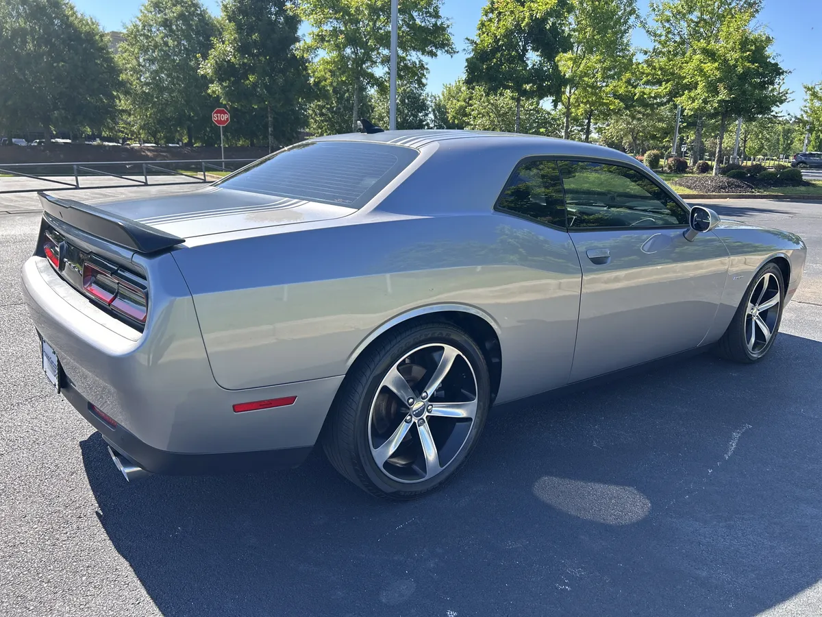 2016 Dodge Challenger R/T Plus Shaker thumbnail 27