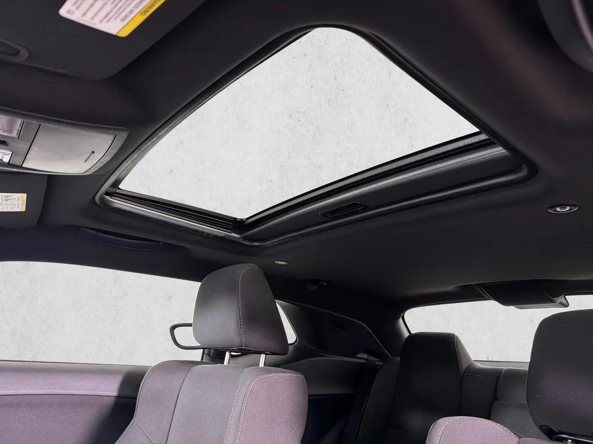 2016 Dodge Challenger R/T Shaker thumbnail 2