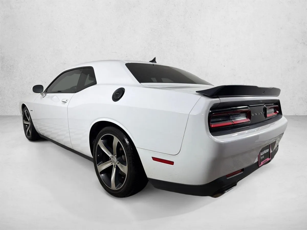 2016 Dodge Challenger R/T Shaker thumbnail 7