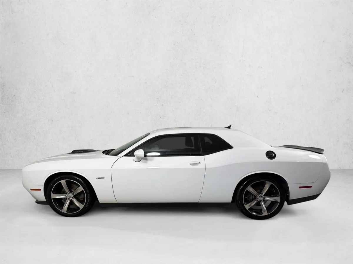2016 Dodge Challenger R/T Shaker thumbnail 8