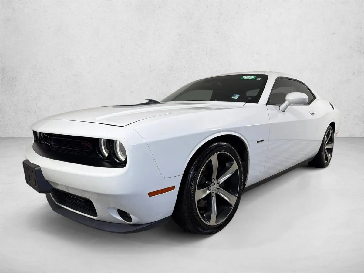 2016 Dodge Challenger R/T Shaker thumbnail 9
