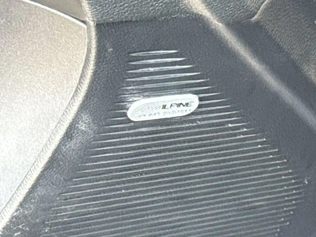 2016 Dodge Challenger SXT thumbnail 17