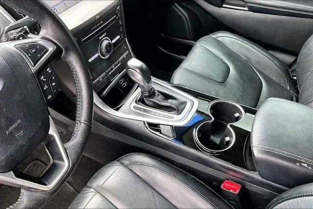2016 Ford Edge Titanium thumbnail 15