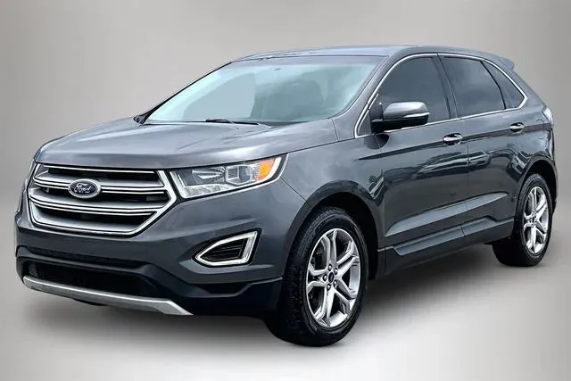 2016 Ford Edge Titanium thumbnail 2