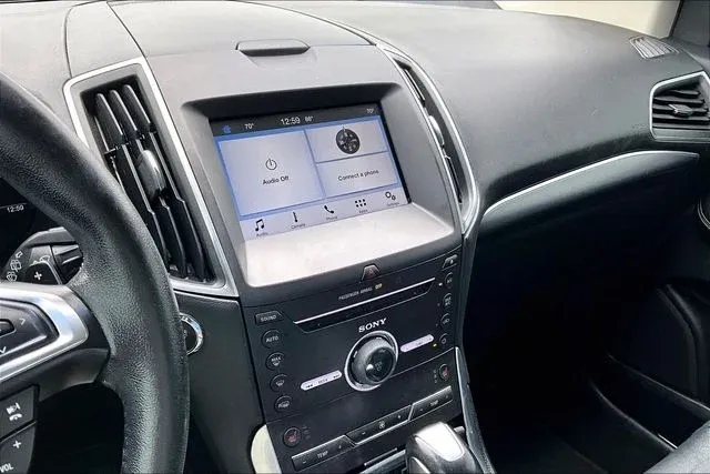 2016 Ford Edge Titanium thumbnail 22