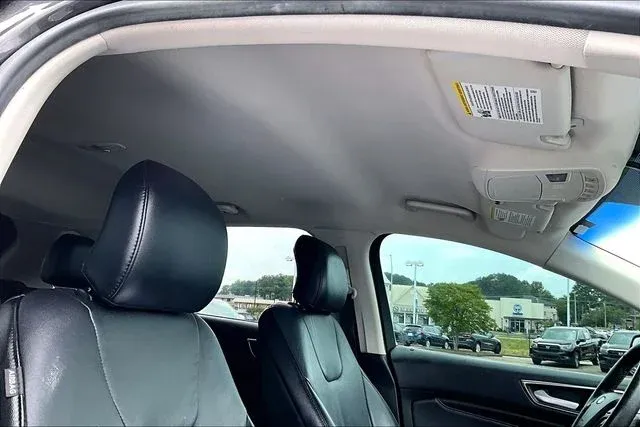 2016 Ford Edge Titanium thumbnail 26