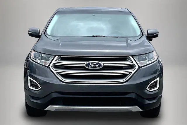 2016 Ford Edge Titanium thumbnail 3