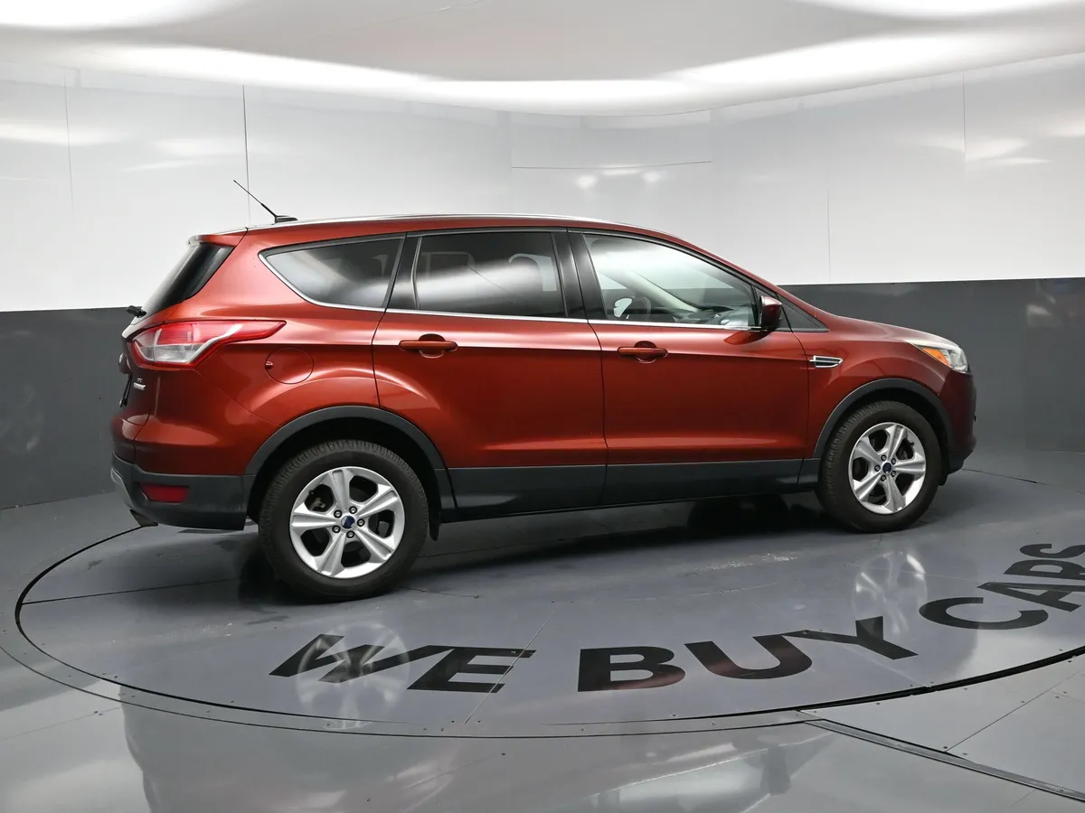 2016 Ford Escape SE thumbnail 15