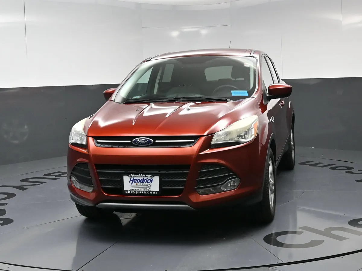 2016 Ford Escape SE thumbnail 4