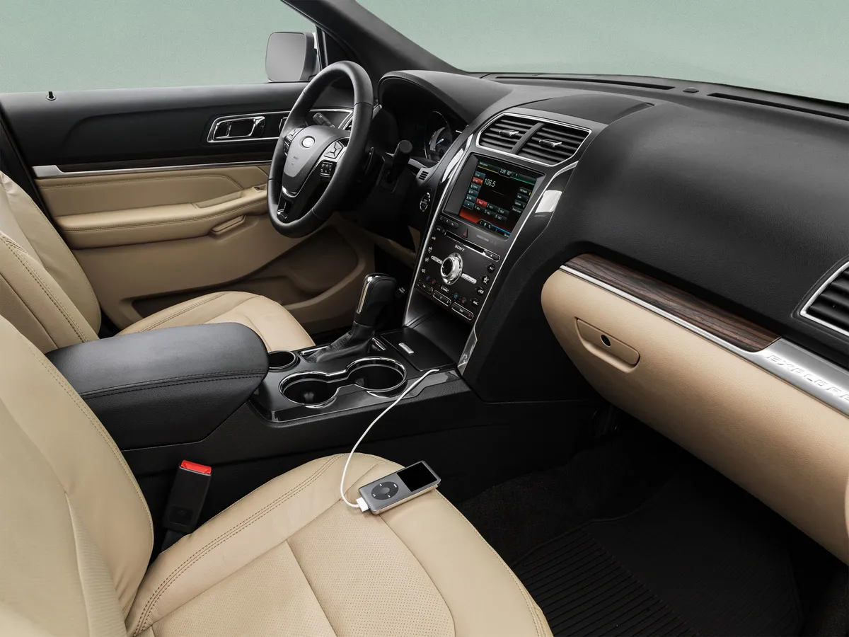 2016 Ford Explorer Limited thumbnail 33