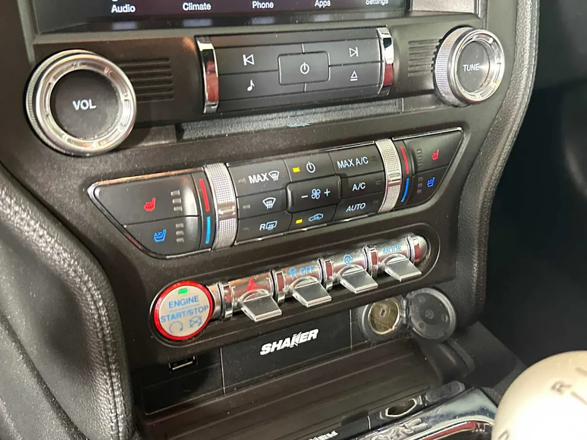 2016 Ford Mustang GT Premium thumbnail 35