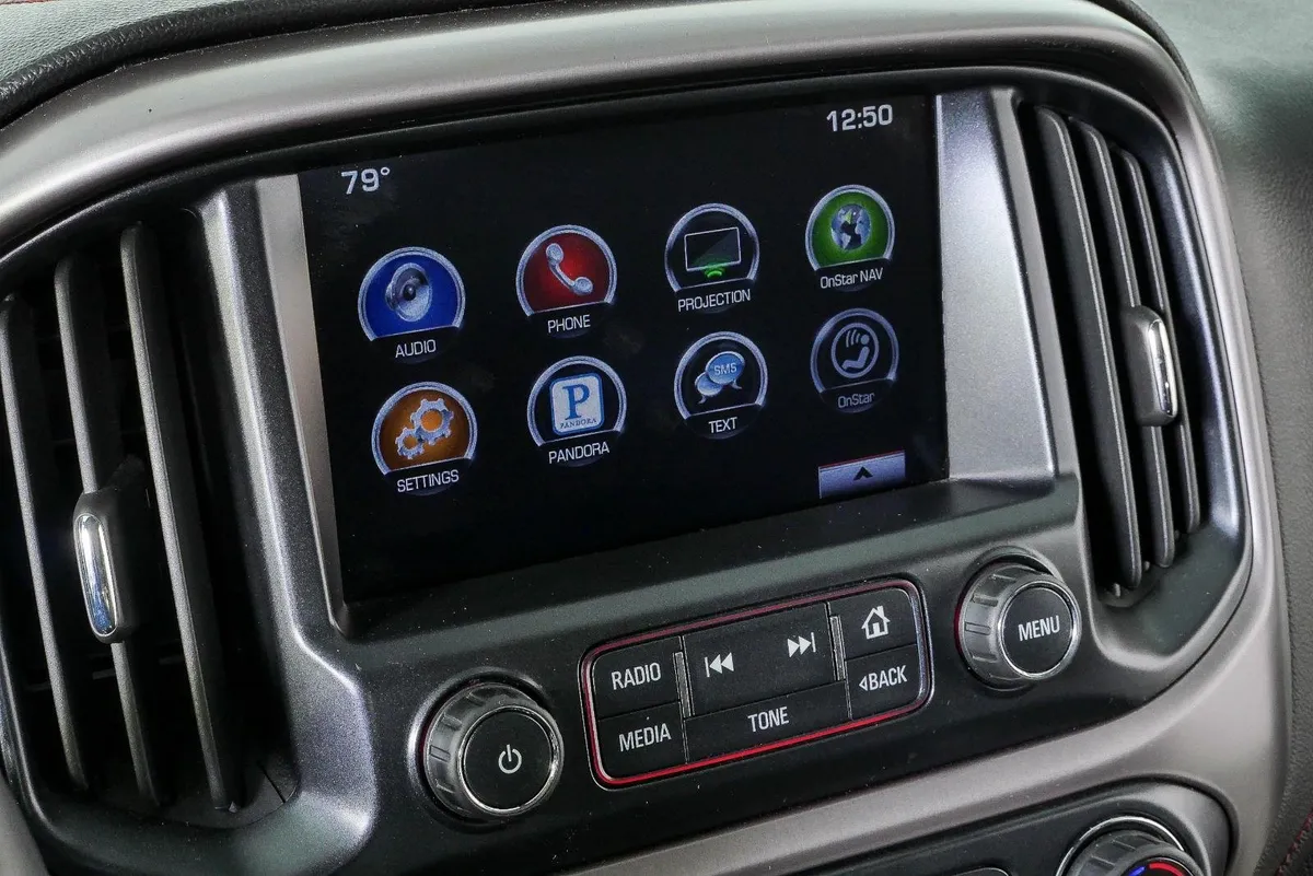 2016 GMC Canyon 4WD SLE thumbnail 14