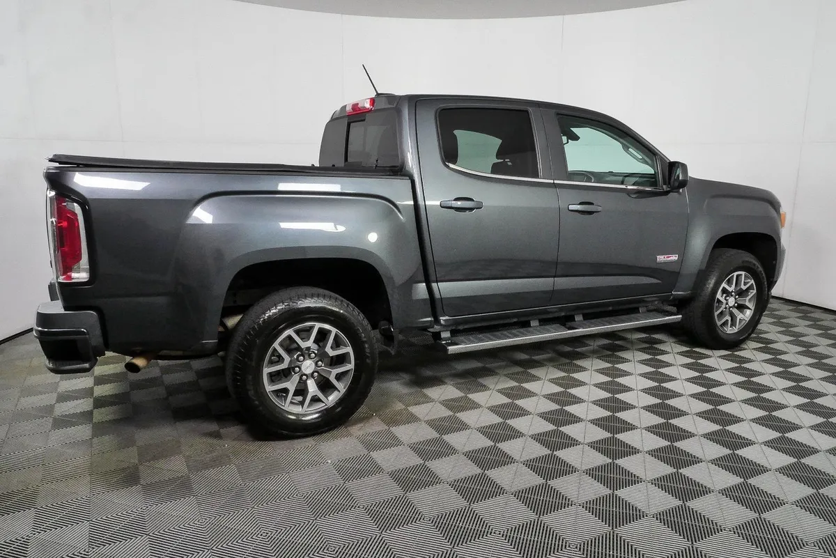 2016 GMC Canyon 4WD SLE thumbnail 2