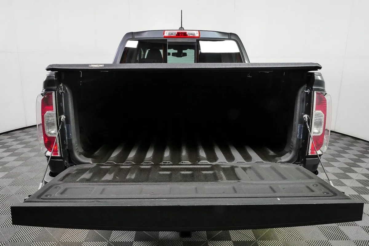 2016 GMC Canyon 4WD SLE thumbnail 28