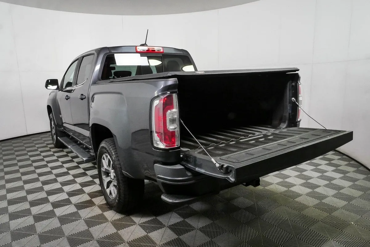 2016 GMC Canyon 4WD SLE thumbnail 29