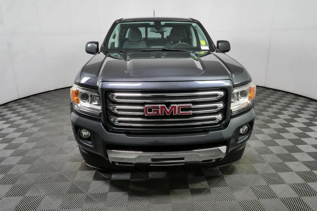 2016 GMC Canyon 4WD SLE thumbnail 32